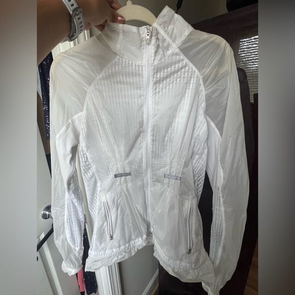 Lululemon Run: Wild Jacket White Crochet Lace Windbreaker - Picture 1 of 10